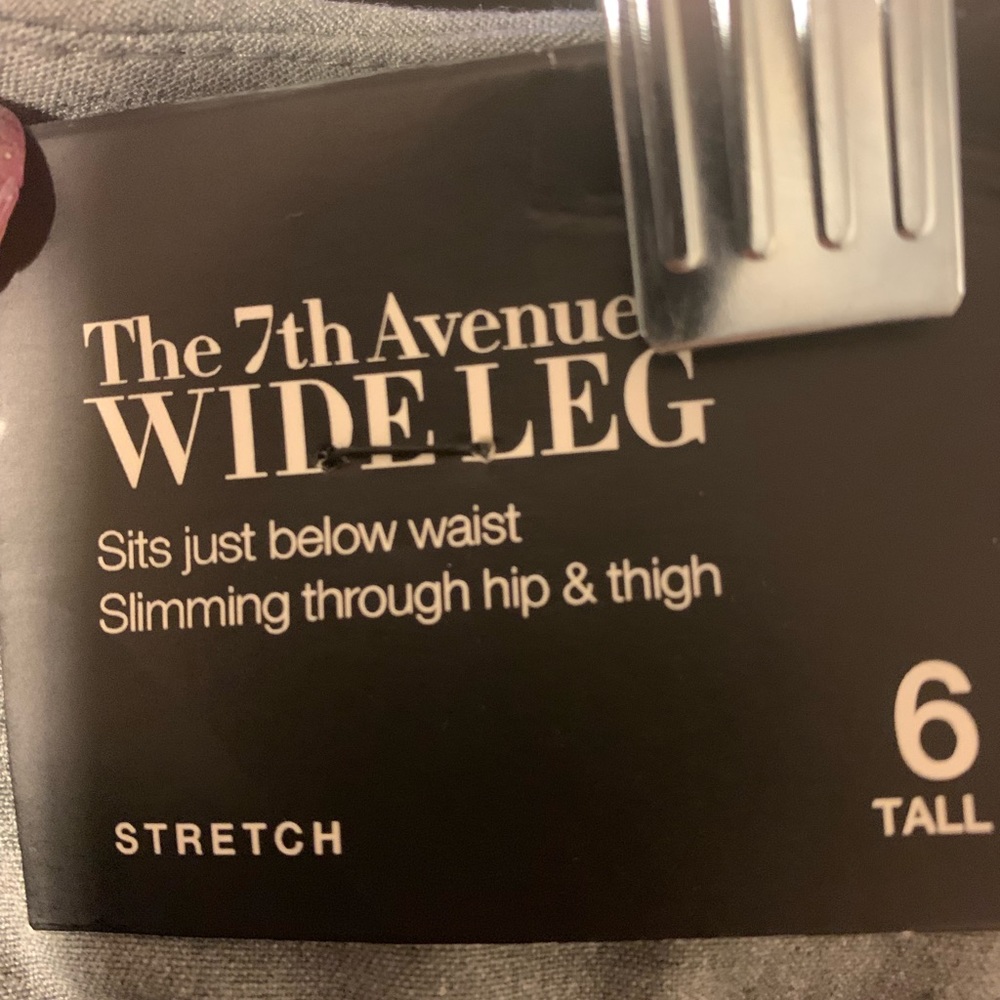 Wide leg black slacks size 6 NY&Co NWT